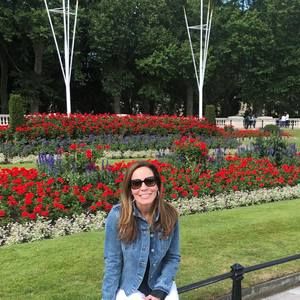 Meet your Posher, Carrie